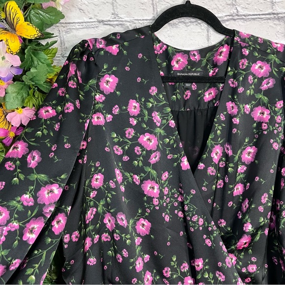 /Banana Republic Floral Printed Long Sleeve V Neck Wrap Blouse Size Large - Picture 5 of 15
